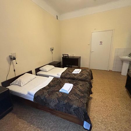 ريغا Hostel Viktorija With Private Rooms المظهر الخارجي الصورة