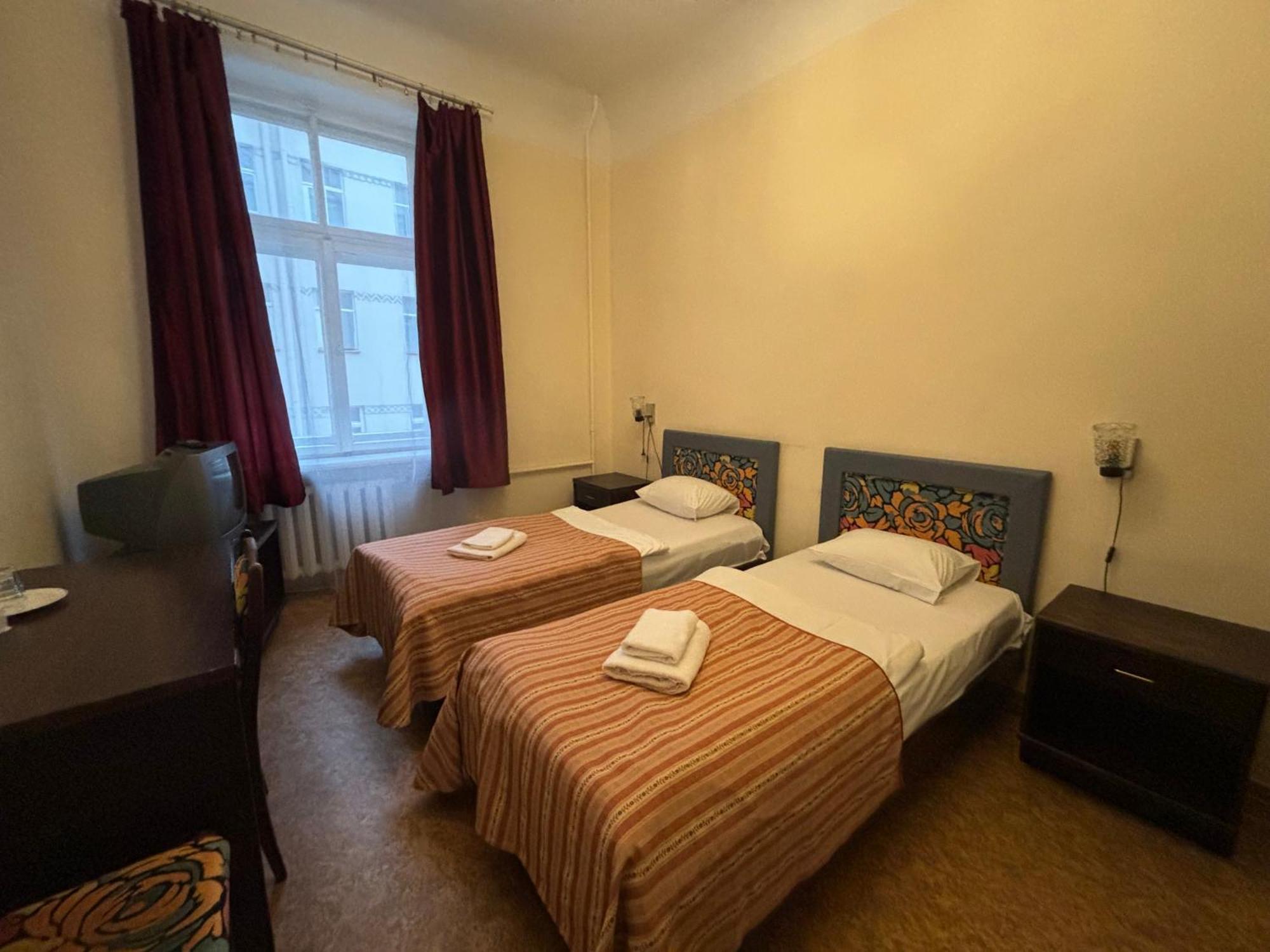 ريغا Hostel Viktorija With Private Rooms المظهر الخارجي الصورة